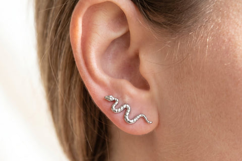 Piercing Oreille Serpent