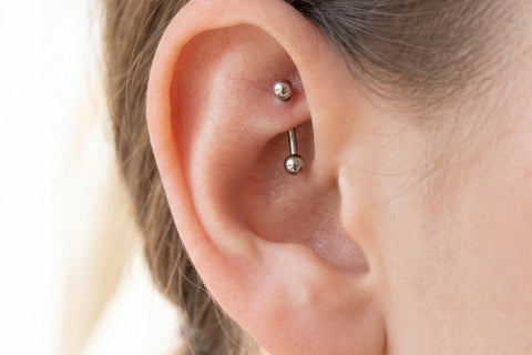 Piercing rook argent