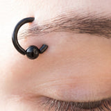Anneau de piercing sourcil