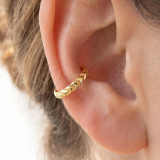 Arrow Piercings – selection on linen