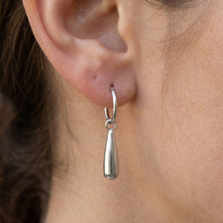 Titanium Attachment Solid Elongated Teardrop – getragen