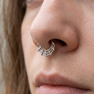 Titanium Ring Spider Web Clicker