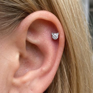 Titanium Labret Cat Zirconia Internally Threaded