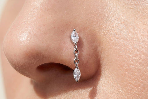Piercing Nez avec Chaîne